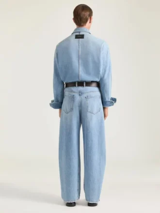 Koszula z szwami couture z jasnoniebieskiego denimu Koszula z szwami couture z jasnoniebieskiego denimu