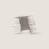 Kolczyk typu earcuff Givenchy Tape z metalu i emalii Kolczyk typu earcuff Givenchy Tape z metalu i emalii