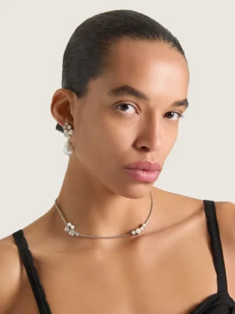 Krótki naszyjnik Crystal Pearl z metalu, kryształów i pereł