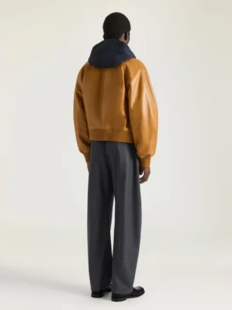 Kurtka raglanowa z szwami couture, wykonana ze skóry Kurtka raglanowa z szwami couture, wykonana ze skóry